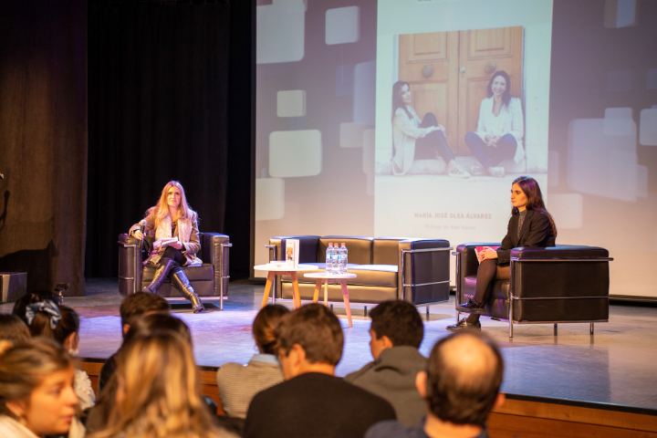 Lanzamiento Libro "Las Damas de Hierro" — fotografía 10