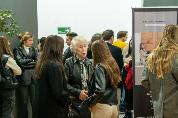 Lanzamiento Libro "Las Damas de Hierro" — fotografía 179